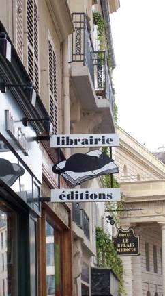 bookstorecat.jpg
