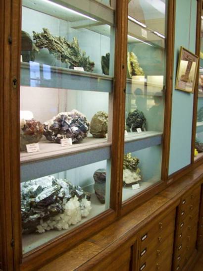 mineralogy1.jpg